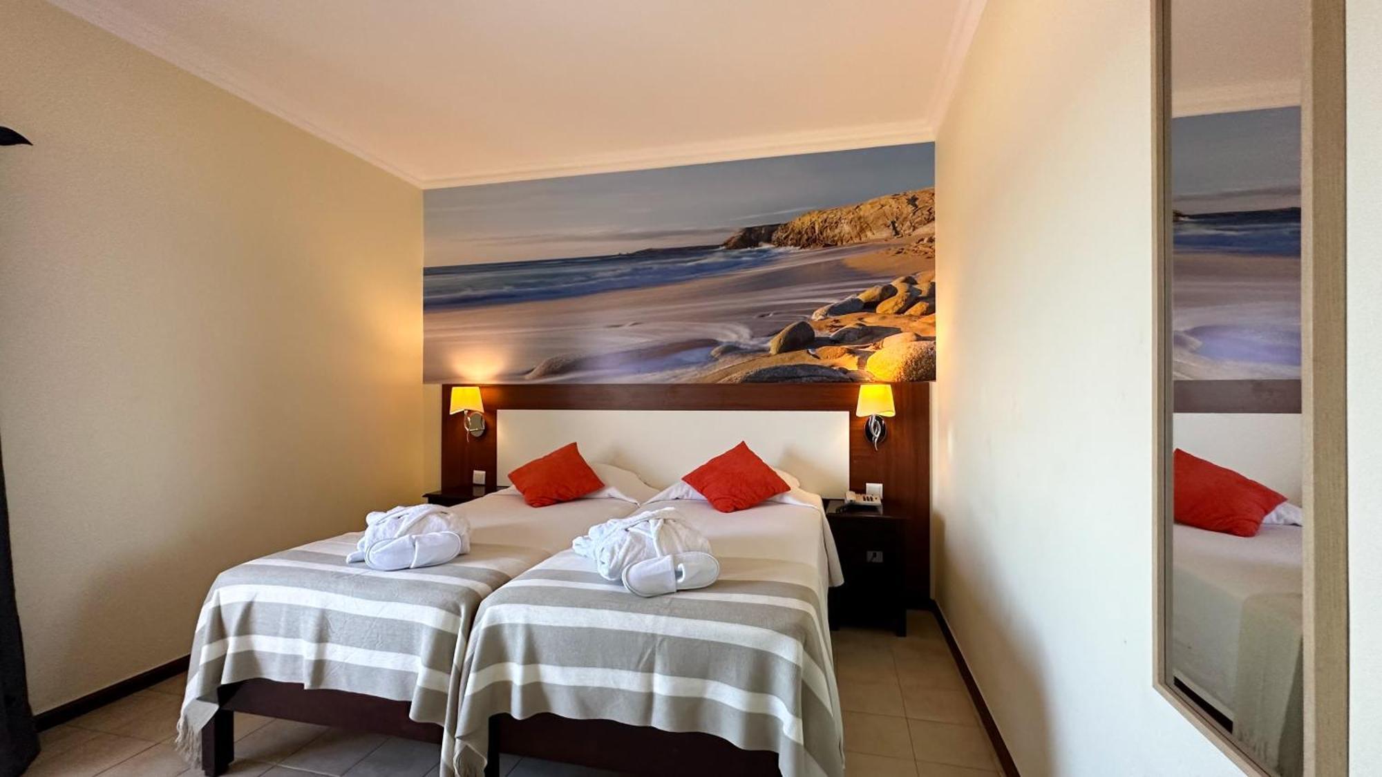 Hotel Avenida Praia Portimão Exterior foto